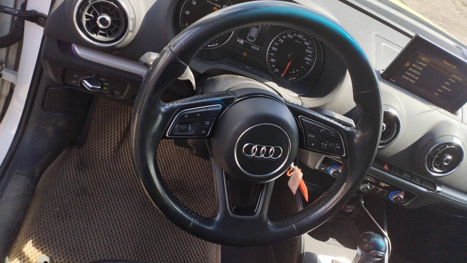 Audi A3 Sedan,  247 615 км, 2018 года в лизинг