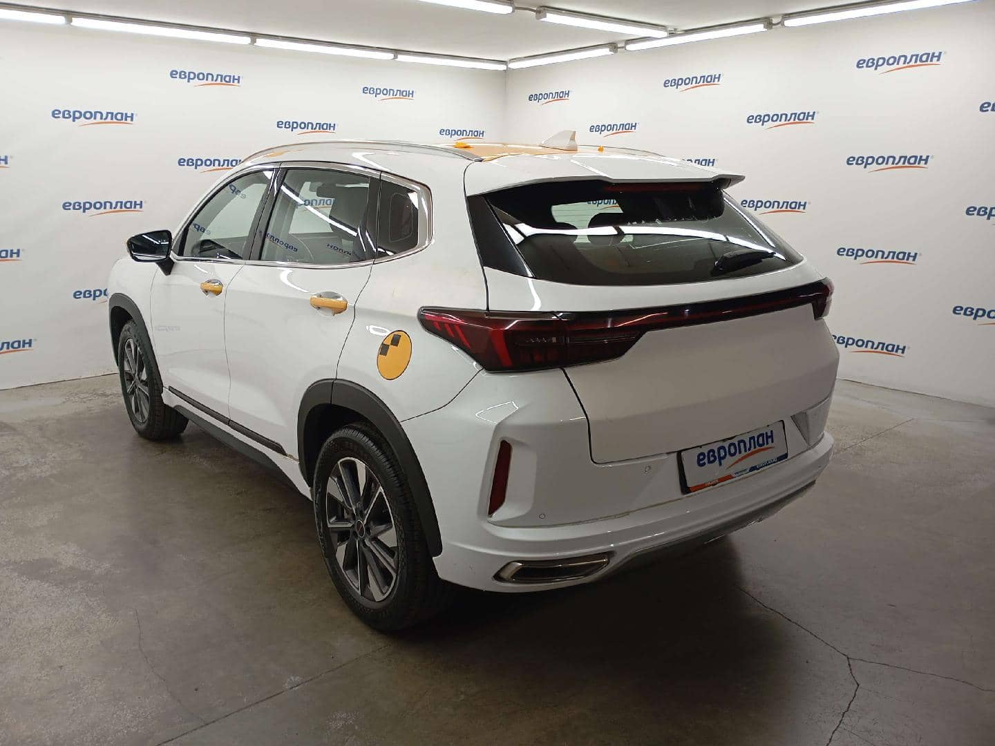 EXEED LX,  234 648 км, 2023 года в лизинг