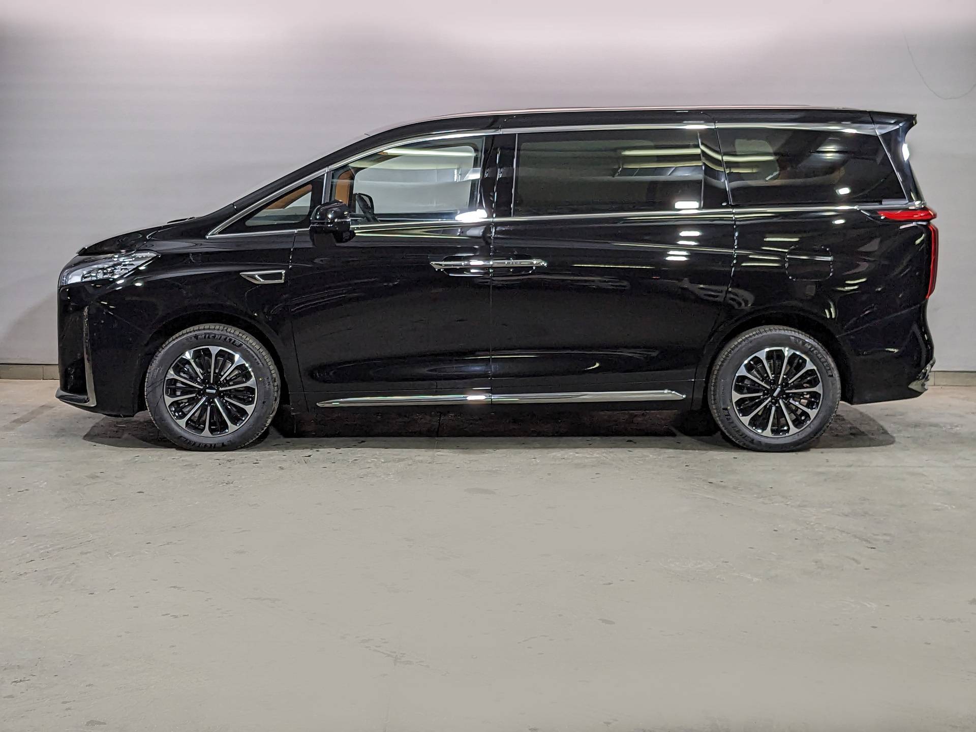 Wey 80 PHEV 1.5 T DHT 4WD Premium