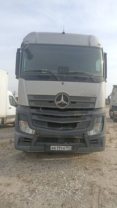 Mercedes-Benz BJ4266Y6DHLA2