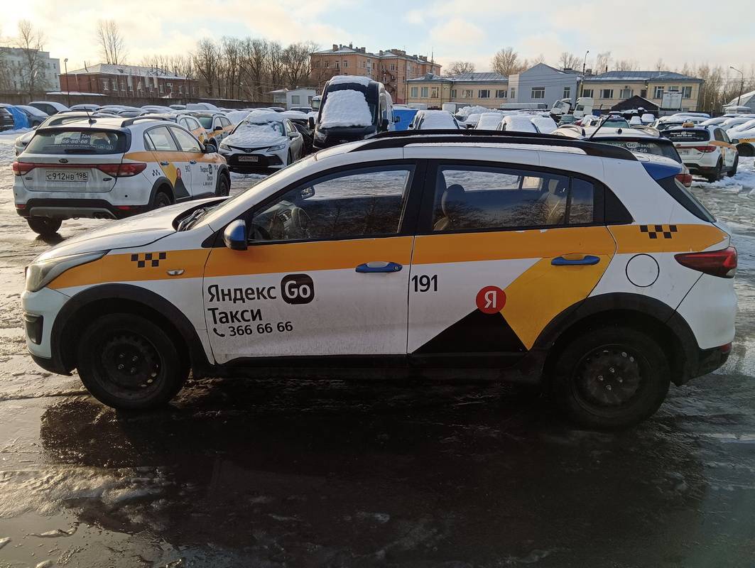 KIA Rio X-Line,  268 838 км, 2019 года в лизинг