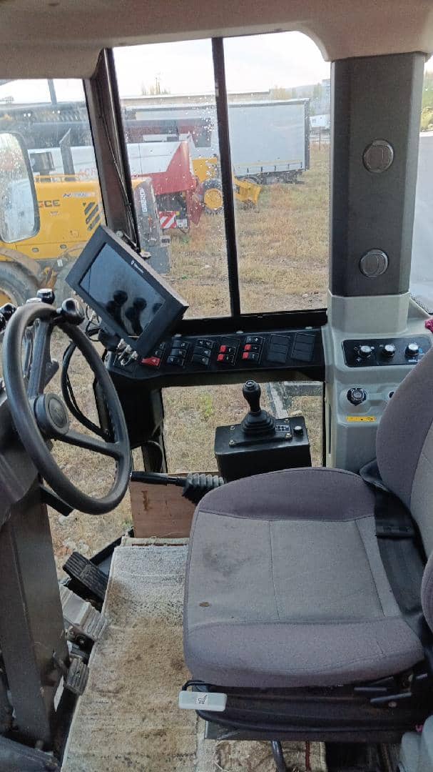 SDLG/LGCE G9220F, 2023 года