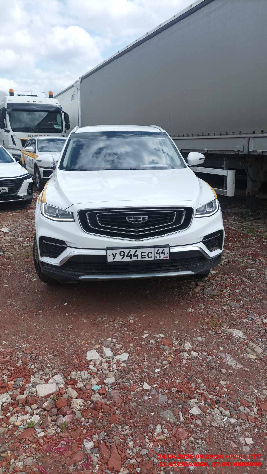 Geely Atlas Pro,  141 292 км, 2023 года в лизинг