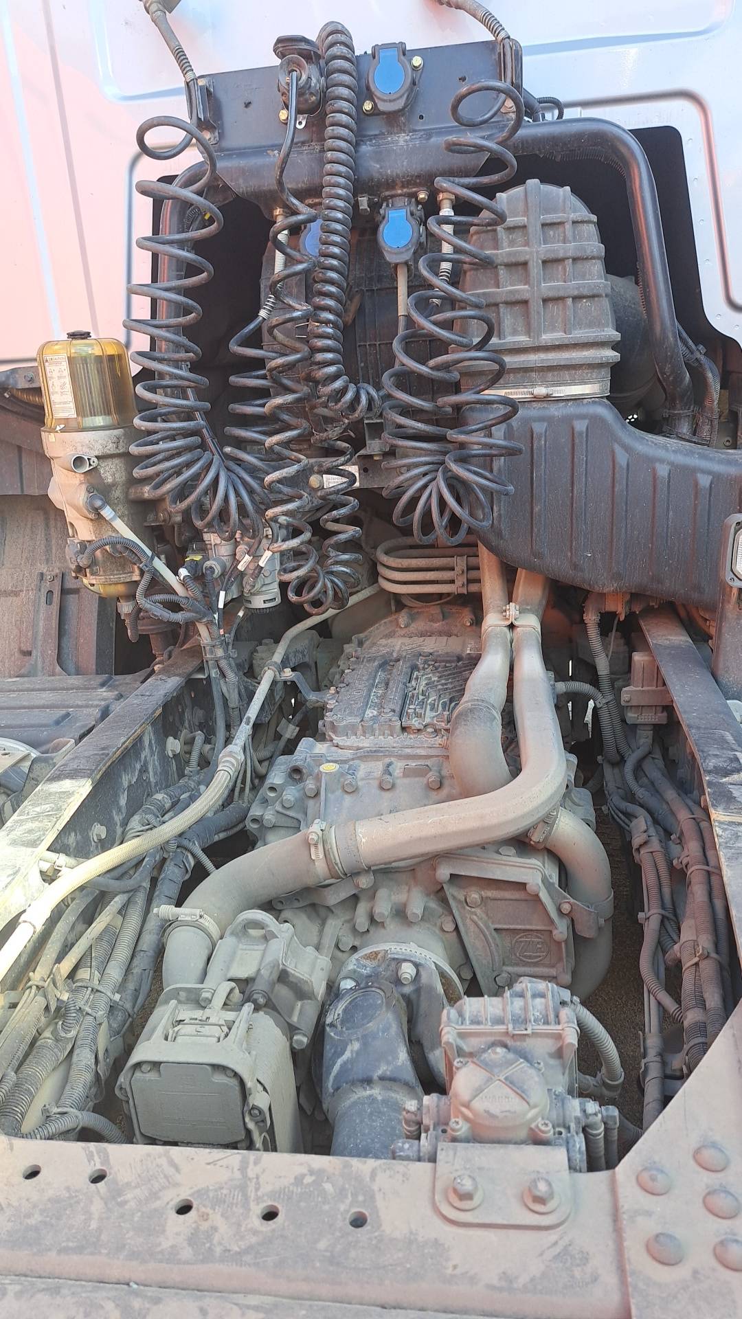 FAW CA4180P77K25E5 4x2,  227 263 км, 2023 года в лизинг