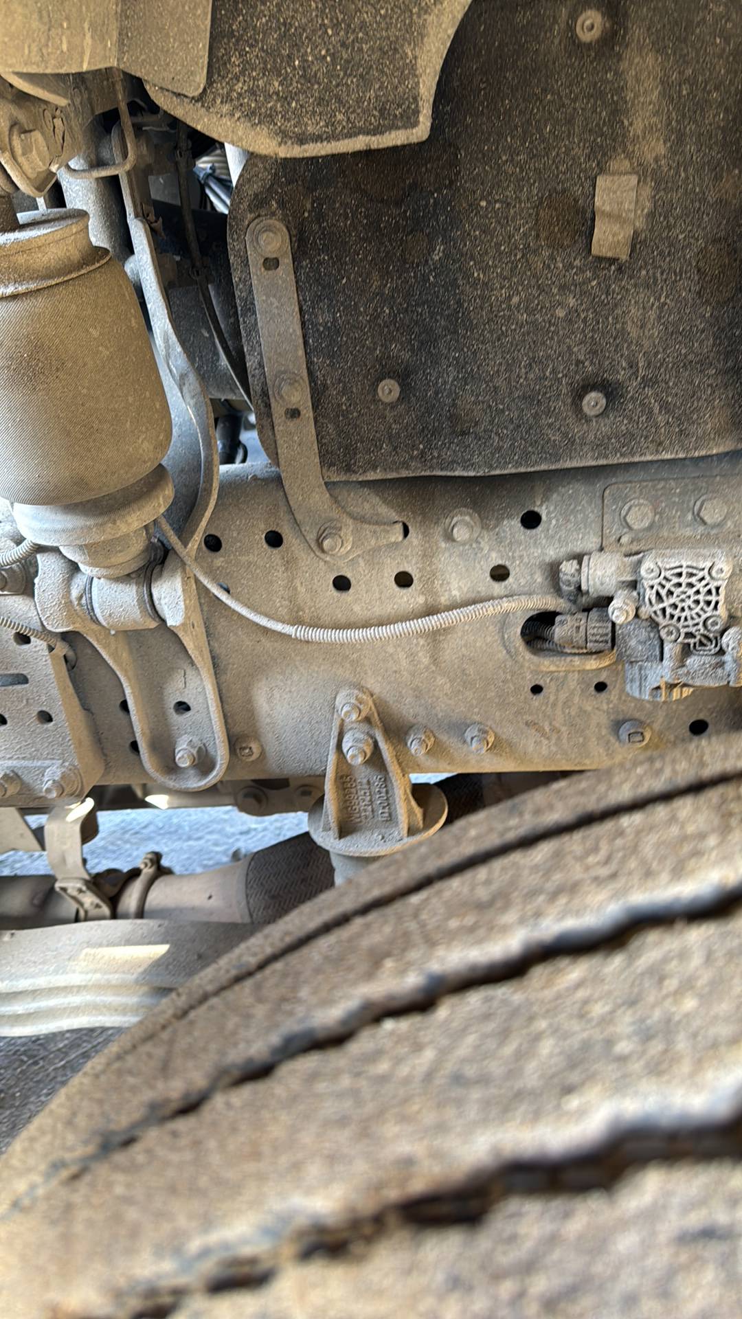 Sitrak С7Н MAX 6×4 ZZ4256V364HE,  122 499 км, 2023 года в лизинг