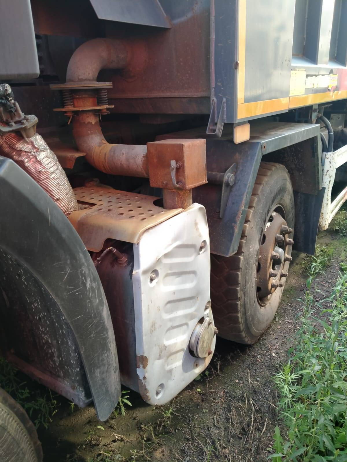 FAW CA3310P66K24T4E4 8x4 (E4),  128 206 км, 2022 года в лизинг