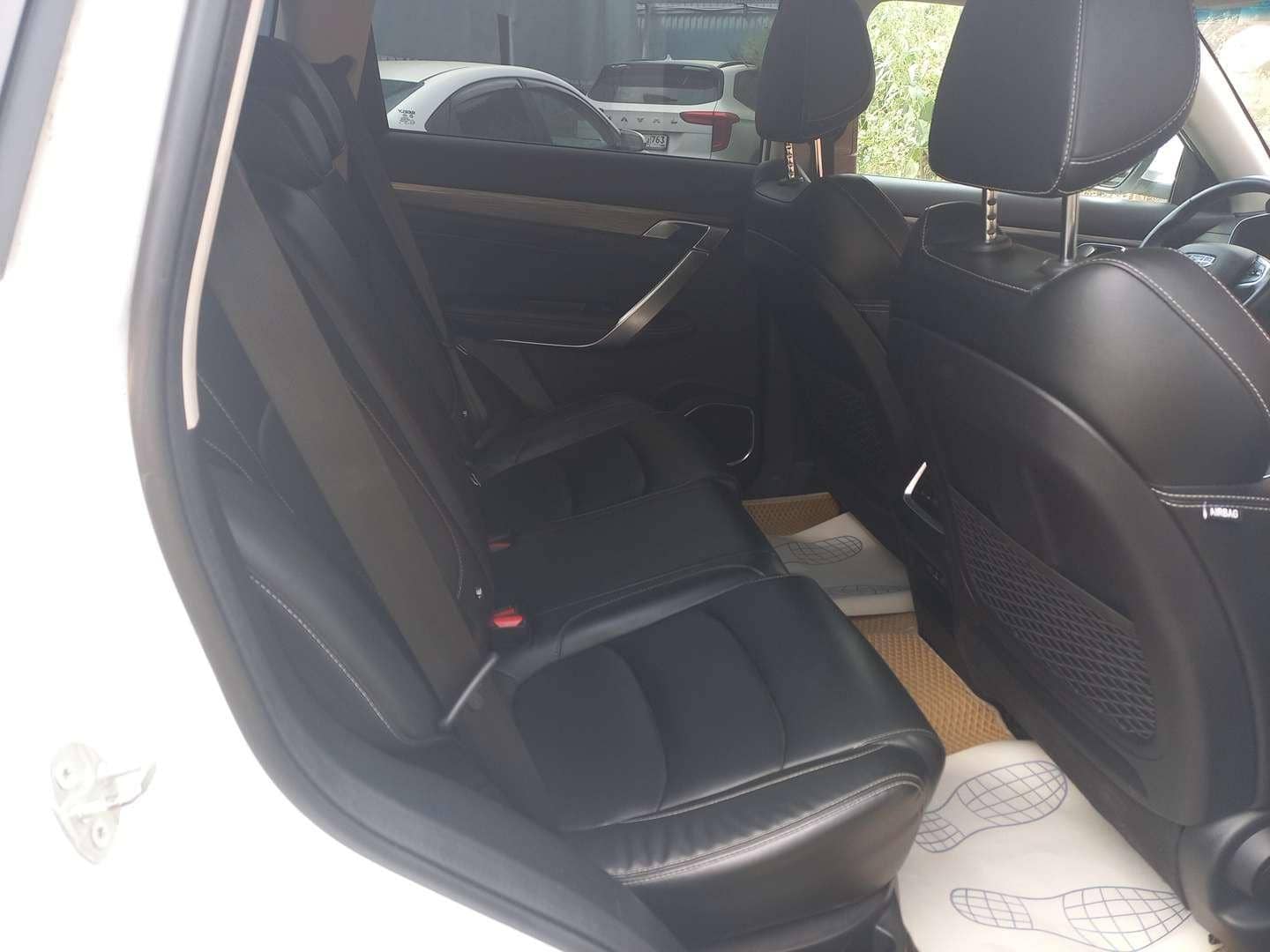 Geely Atlas Pro,  140 142 км, 2024 года в лизинг
