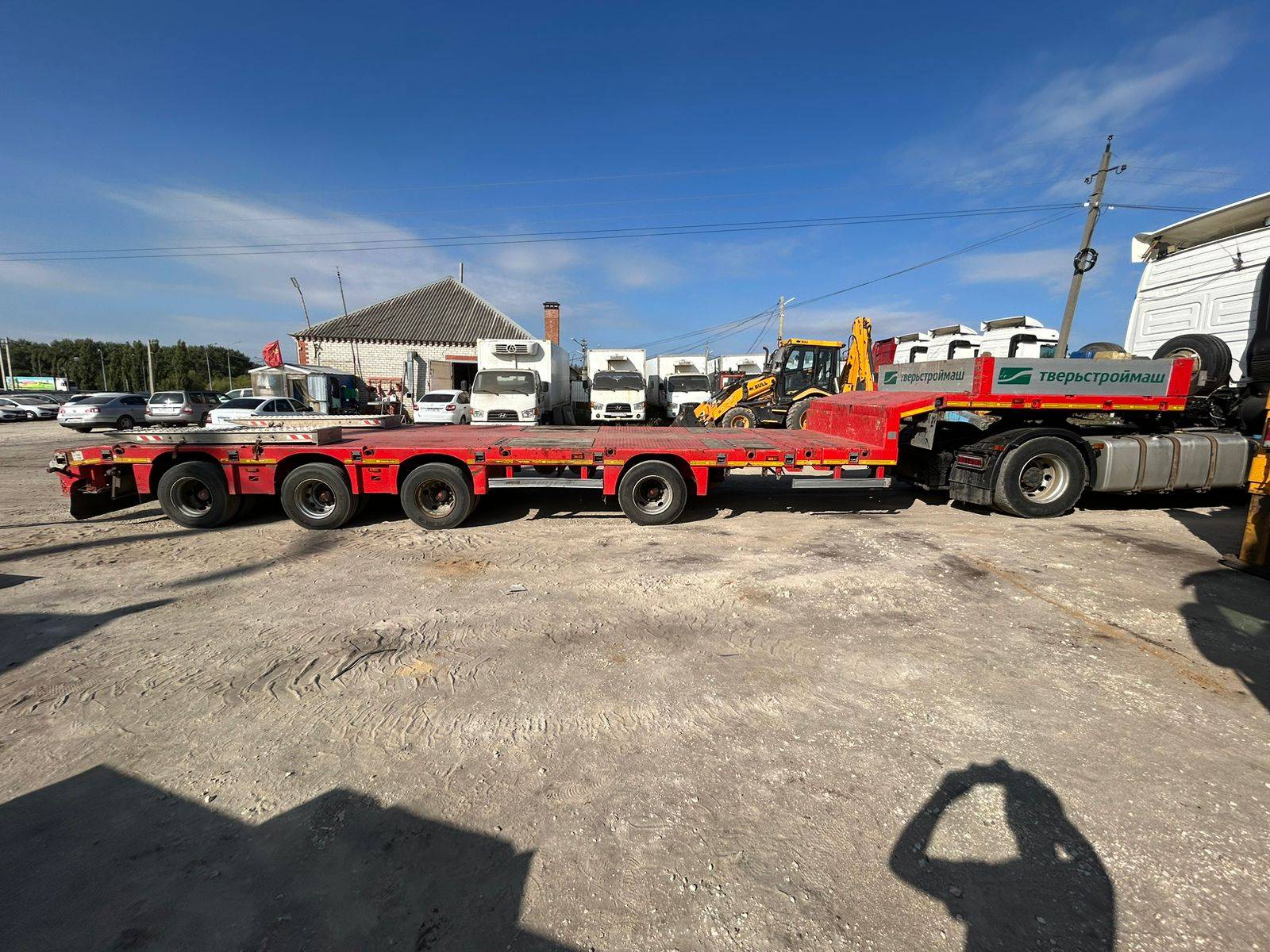 Тверьстроймаш Низкорамный полуприцеп 993941-SE46, 2020 года в лизинг