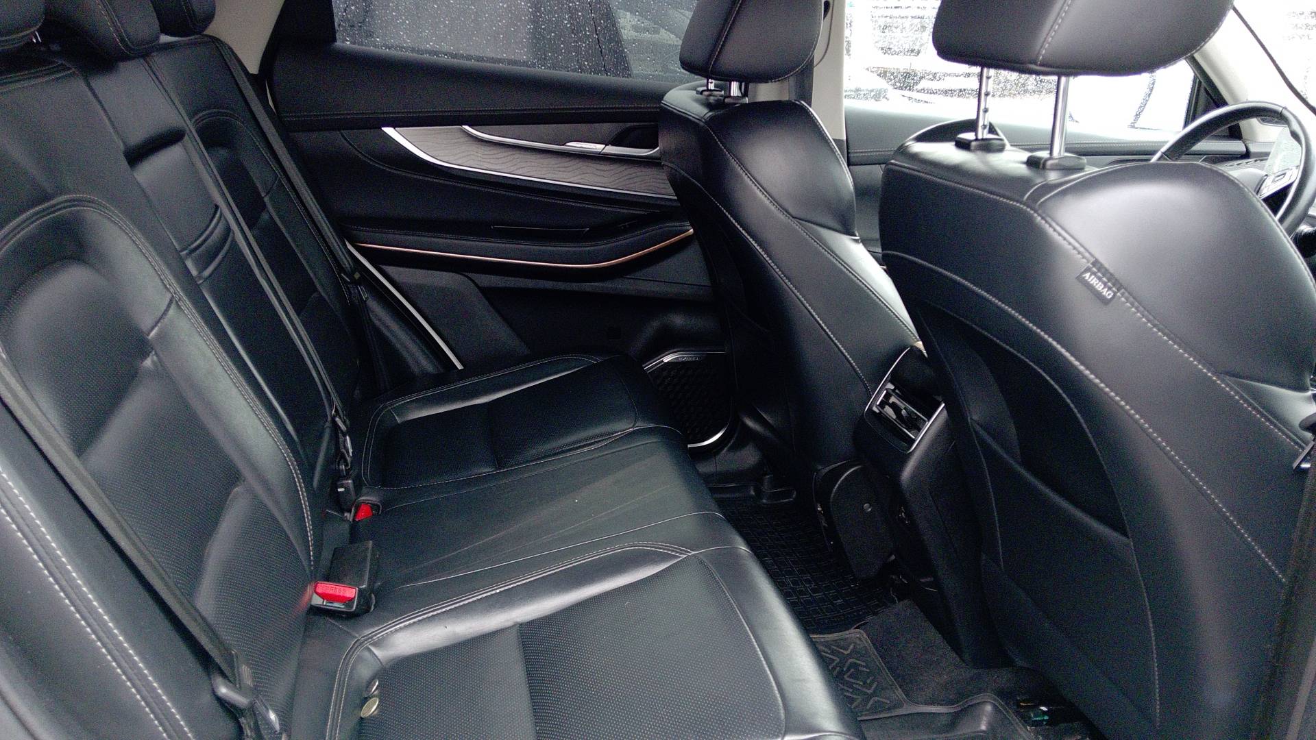 EXEED LX,  124 282 км, 2023 года в лизинг