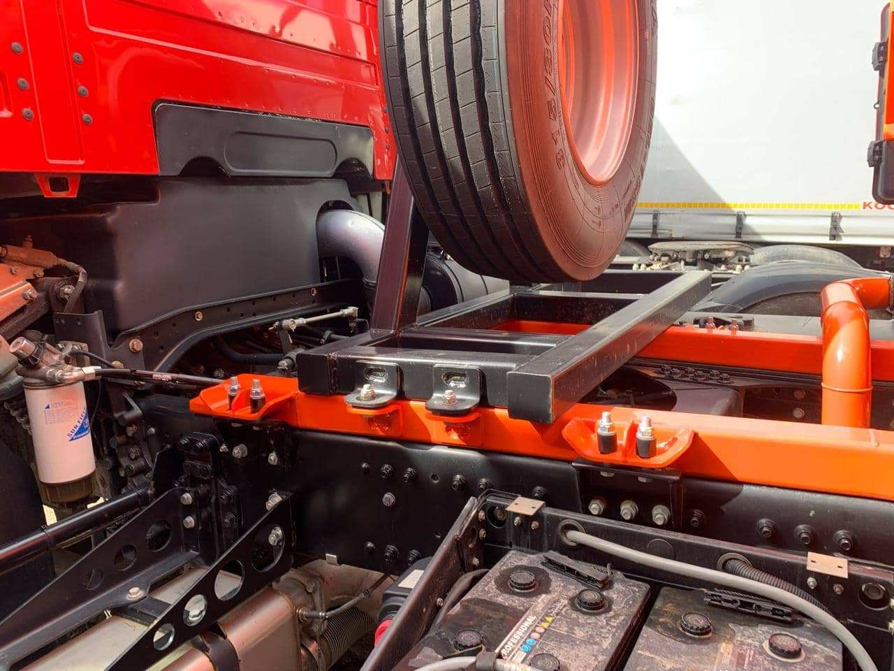 МАЗ 6312C9-8575-012,  6 296 км, 2024 года в лизинг