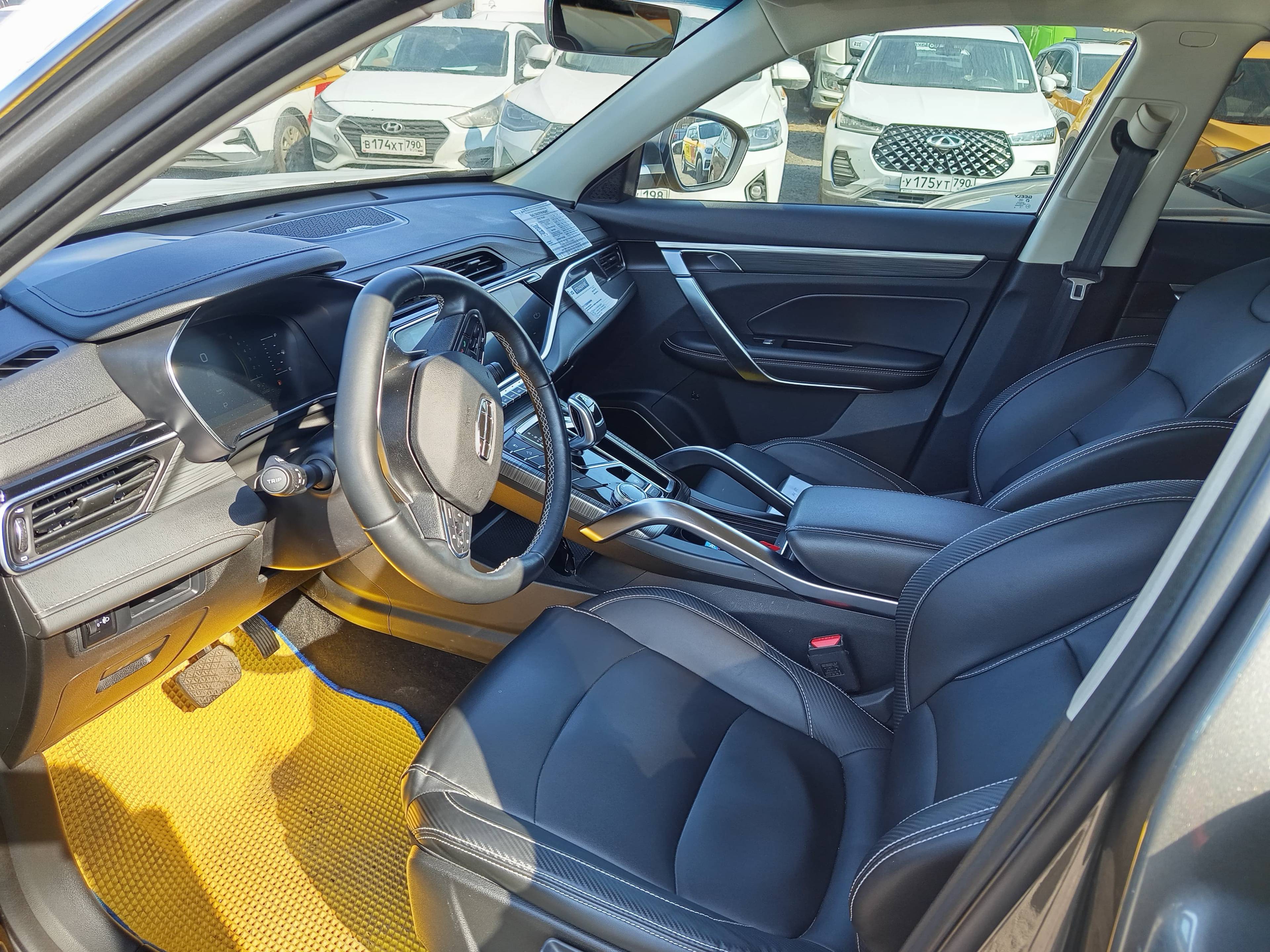 Geely Atlas Pro,  128 357 км, 2023 года в лизинг