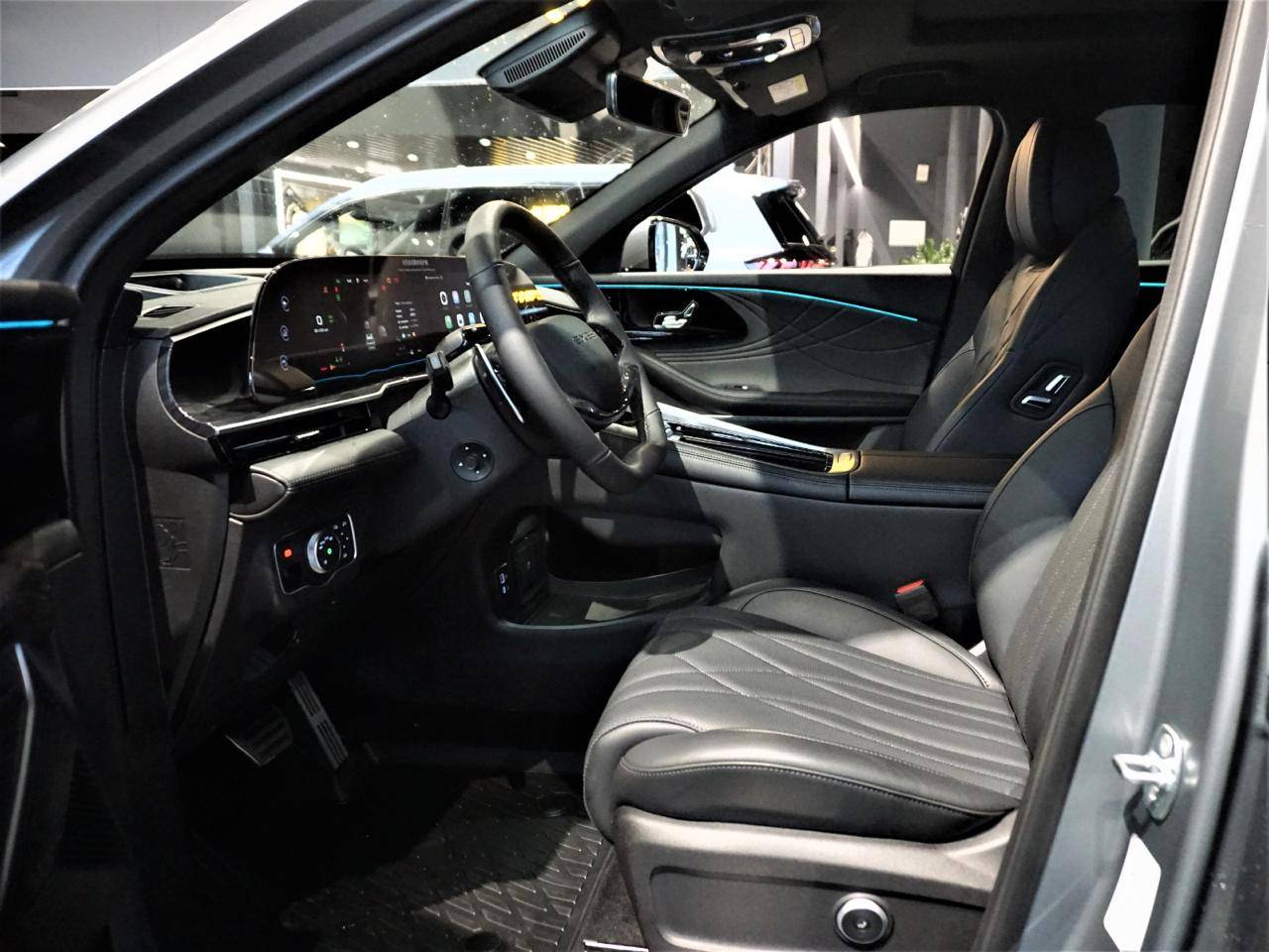 EXEED RX Urban 2.0 TGDI DCT7 AWD