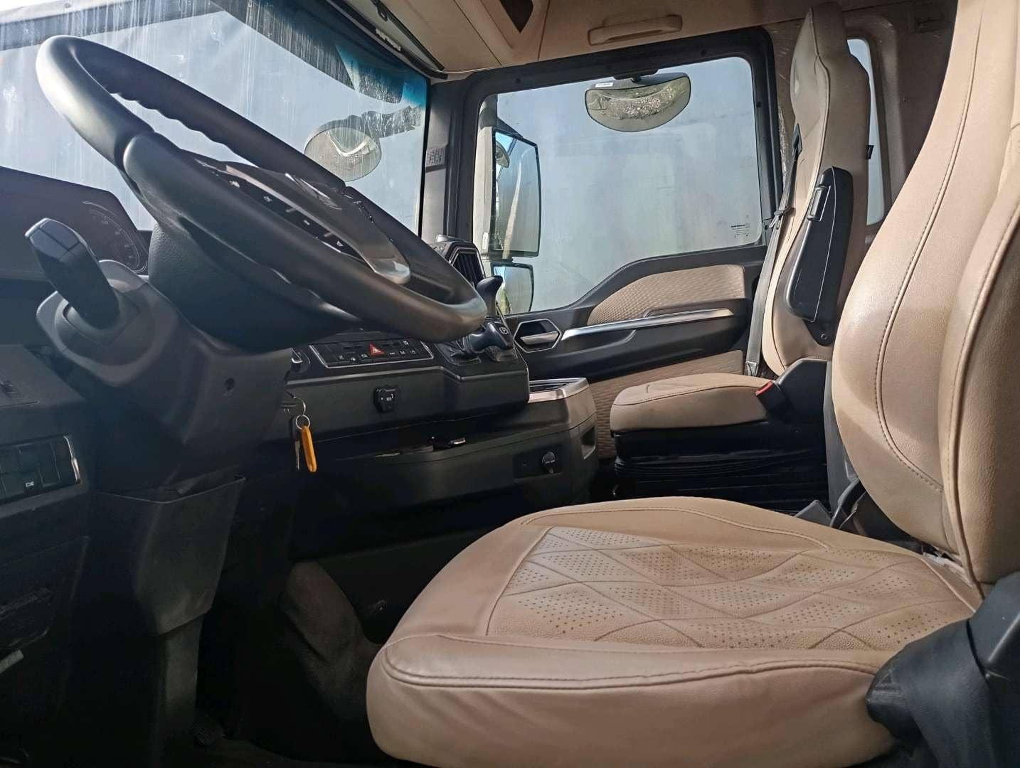 Sitrak C7H MAX ZZ4186V391HE,  240 000 км, 2023 года в лизинг