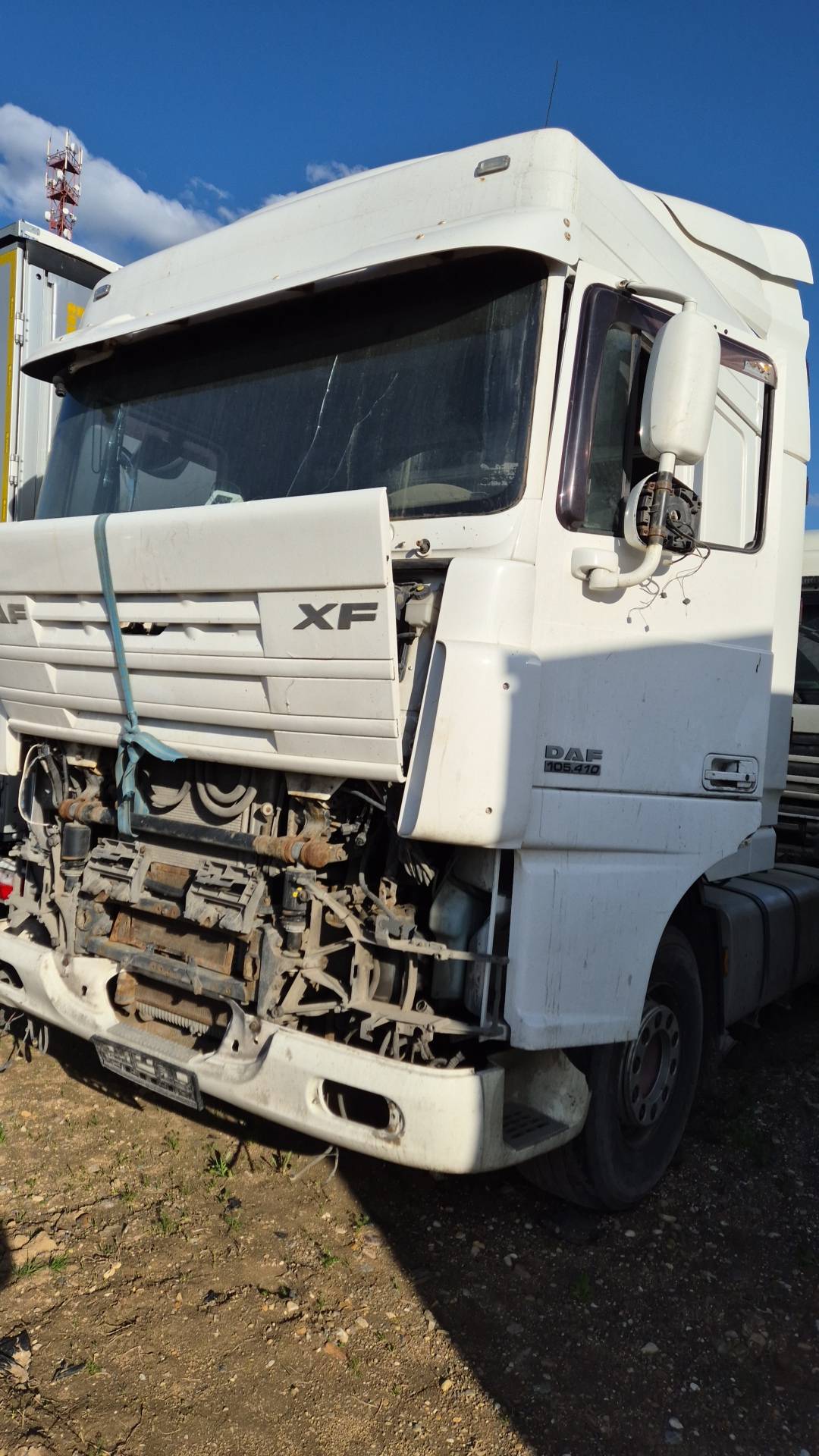 DAF XF105.460 FT 4x2 (Space Cab)