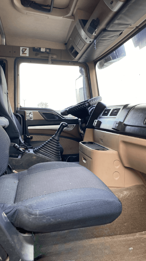 HOWO ZZ3317V386GE1 8х4,  340 328 км, 2022 года в лизинг