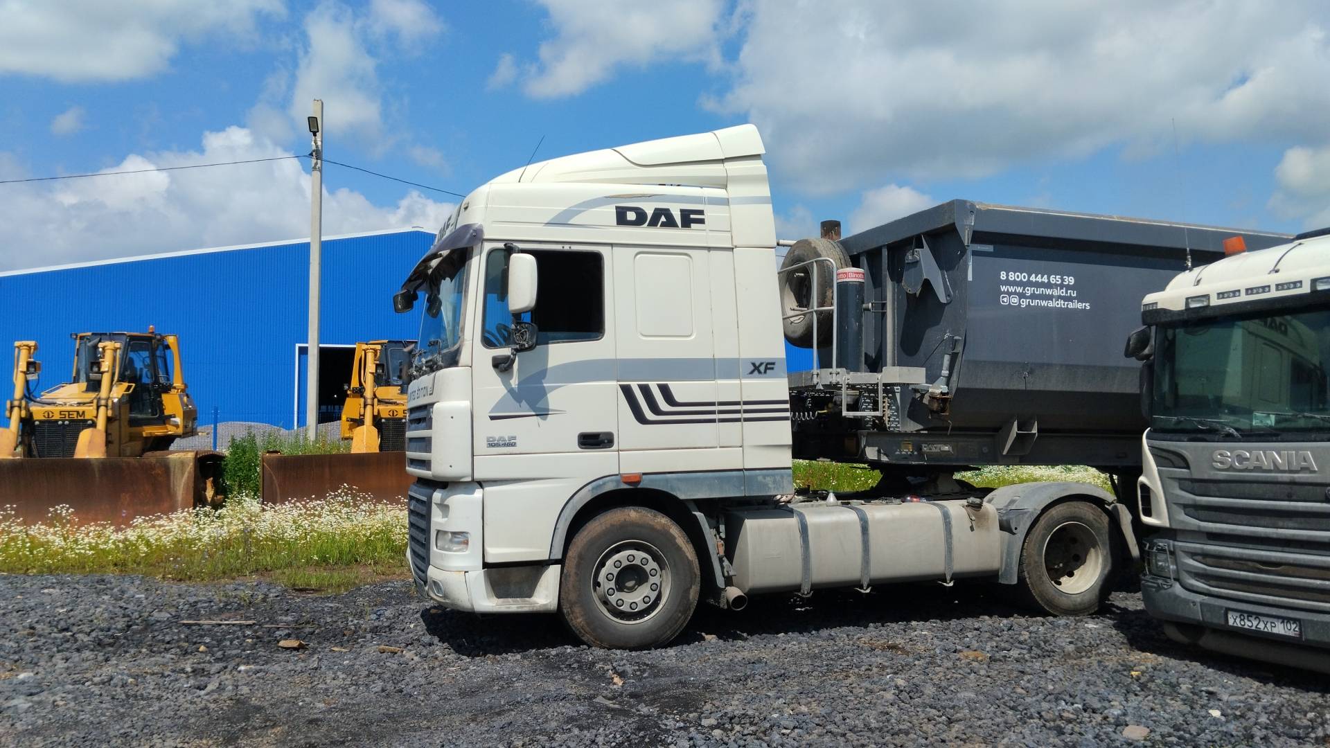 DAF XF105.460 FT 4x2 (Space Cab),  999 321 км, 2015 года в лизинг
