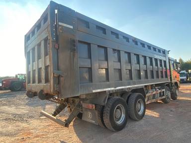Shacman SX33186V366