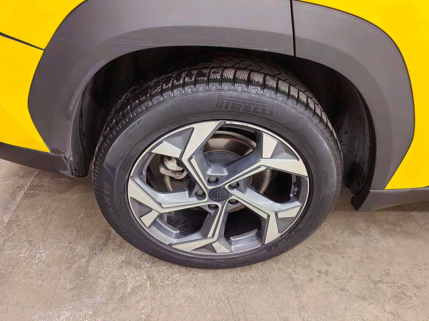 Geely Atlas,  106 139 км, 2024 года в лизинг