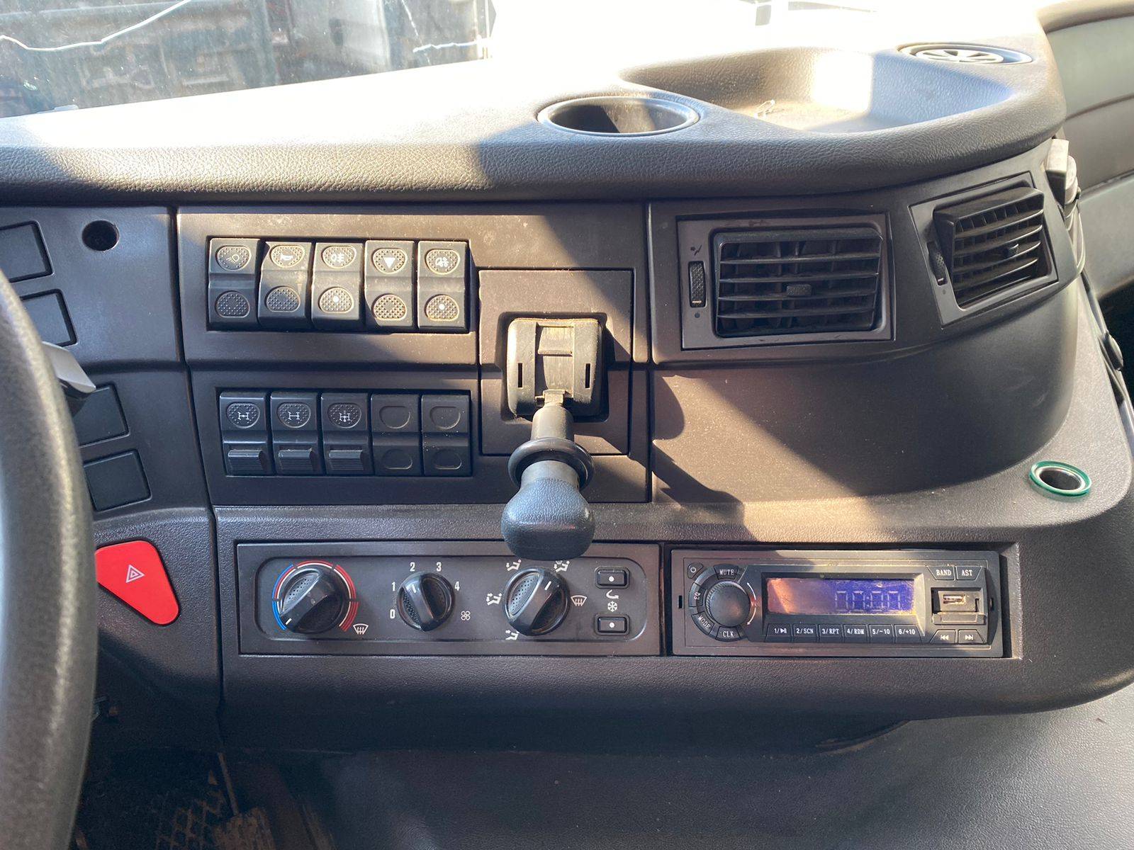 HONGYAN CQ3406HV39 Лот 000002207