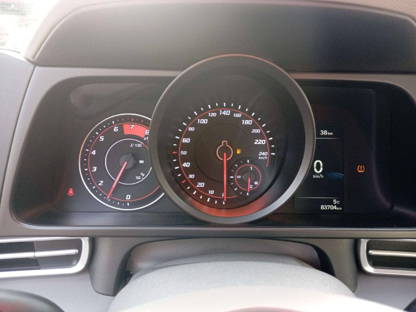 Hyundai Elantra,  83 704 км, 2022 года в лизинг