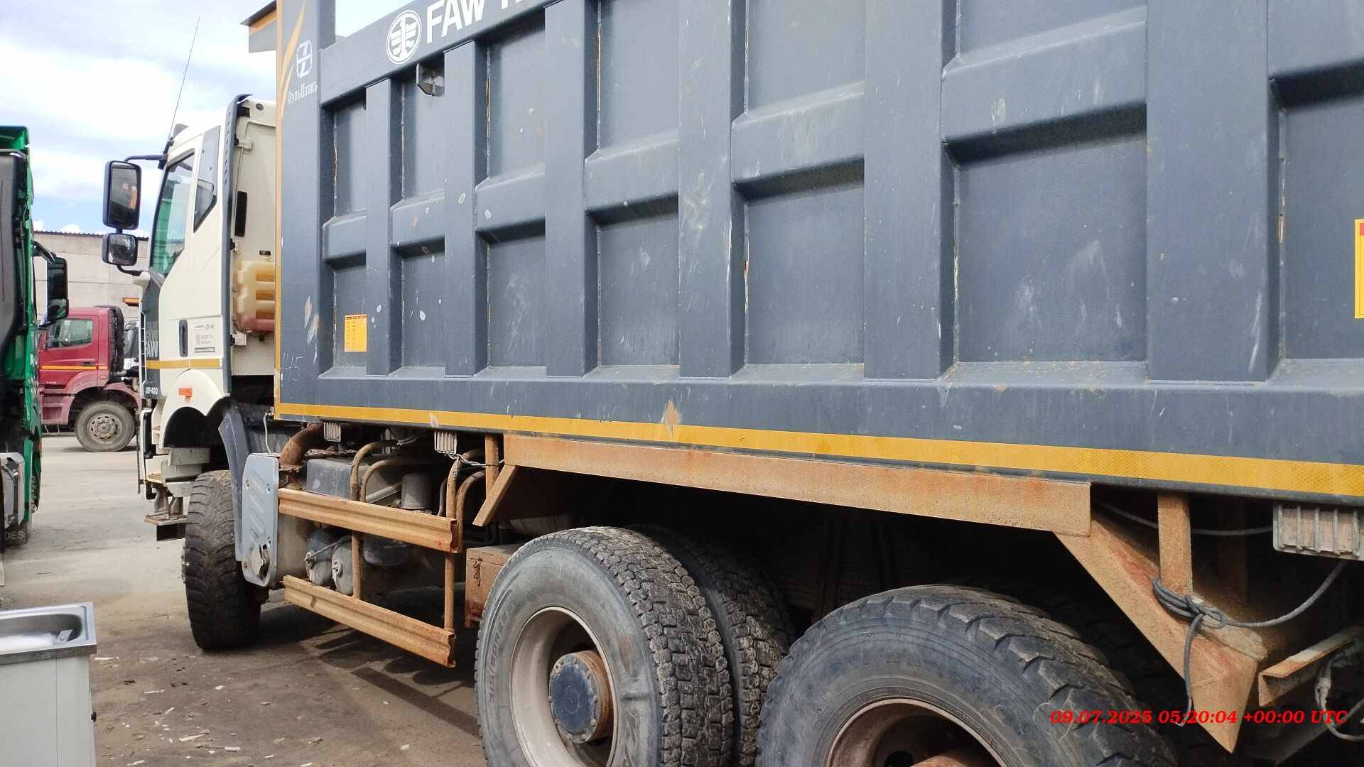 FAW CA3250P66K24L1TE5 6x6,  73 912 км, 2023 года в лизинг
