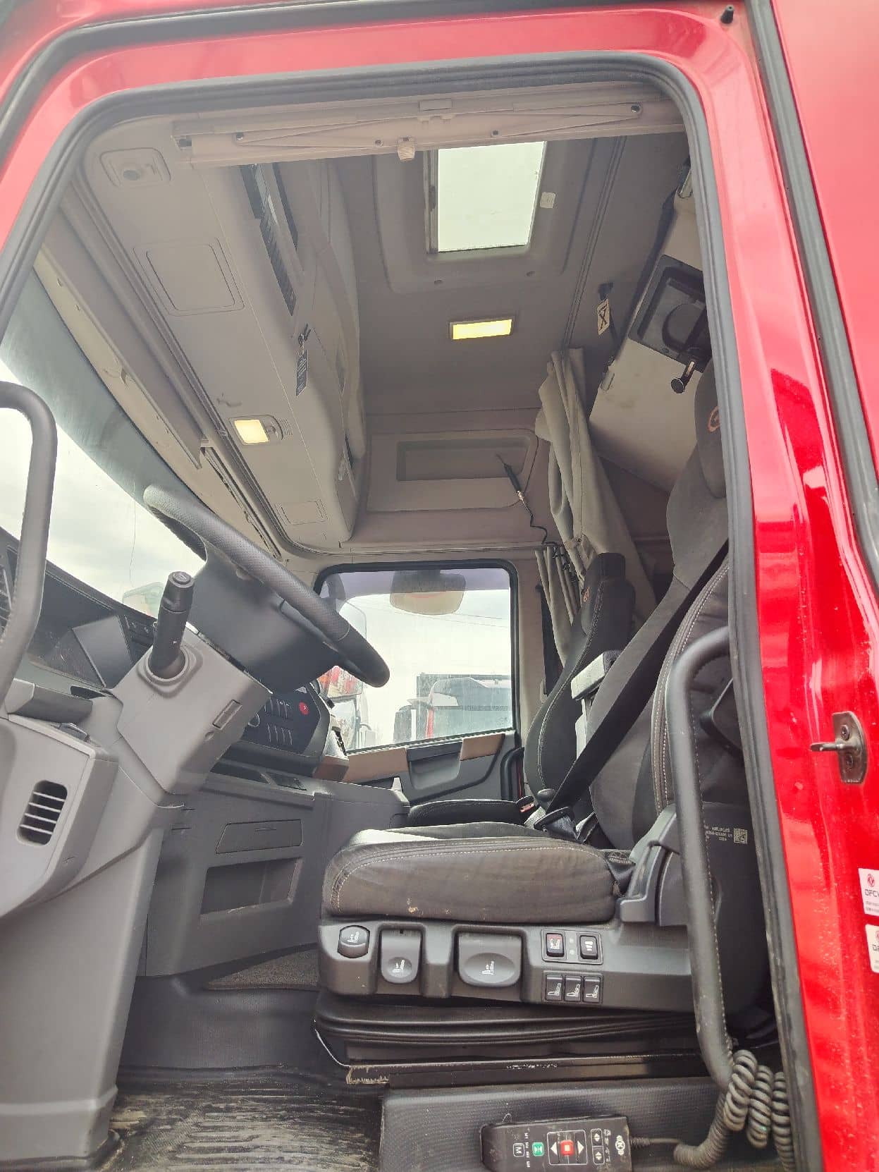 DongFeng GX DFH4180 4x2,  364 711 км, 2023 года в лизинг