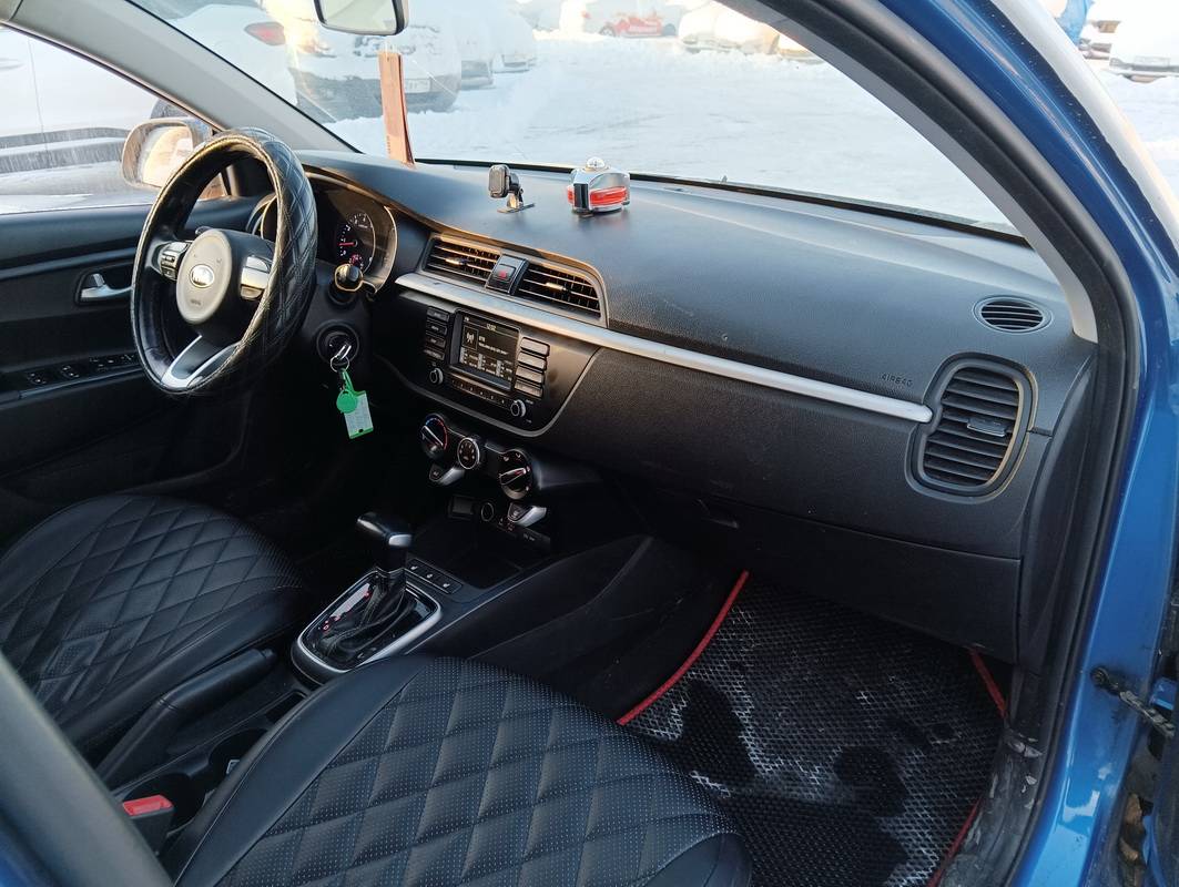 KIA Rio X-Line,  251 112 км, 2019 года в лизинг
