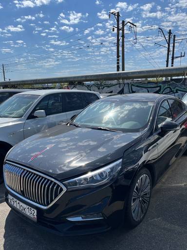 Hongqi H5