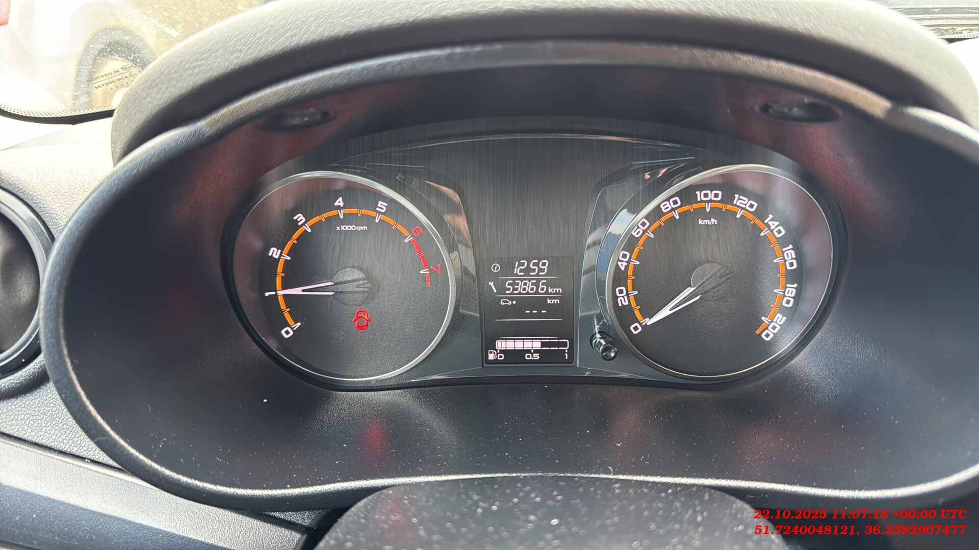 Lada Granta лифтбек,  53 866 км, 2023 года в лизинг