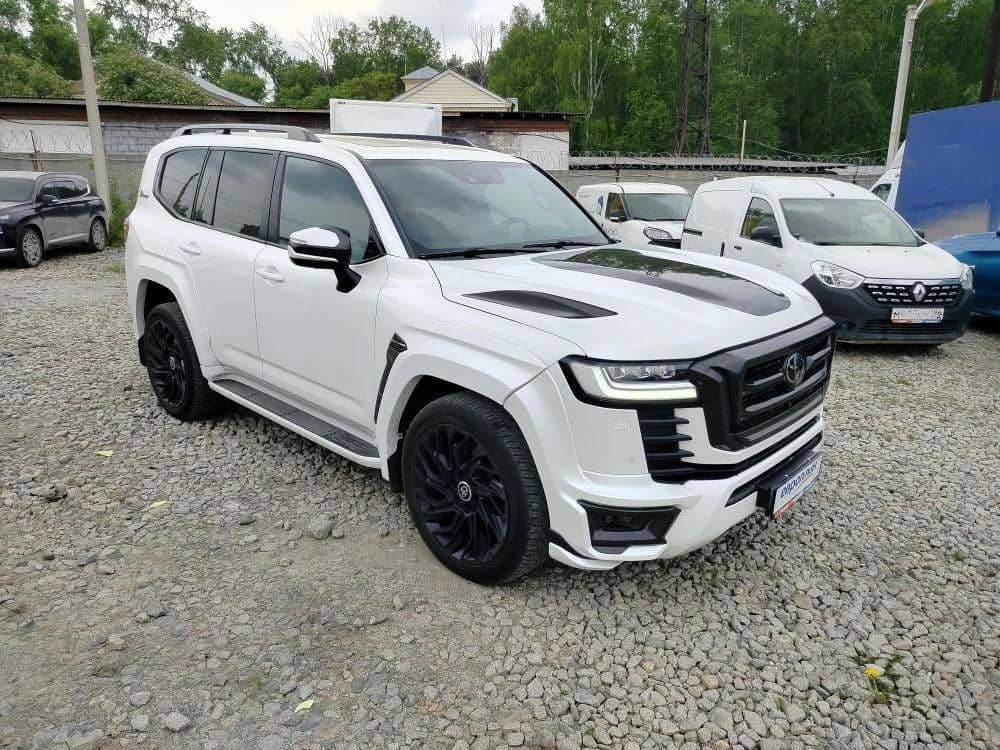 Toyota Land Cruiser 300,  139 152 км, 2021 года в лизинг