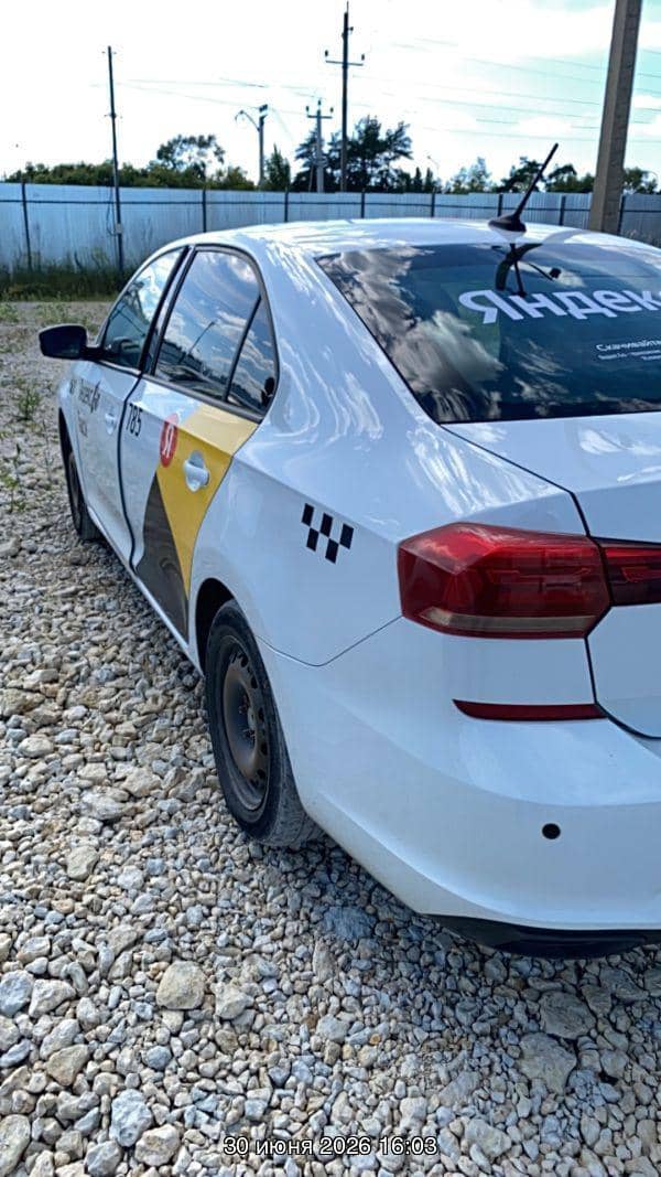 Volkswagen Polo,  252 543 км, 2021 года в лизинг