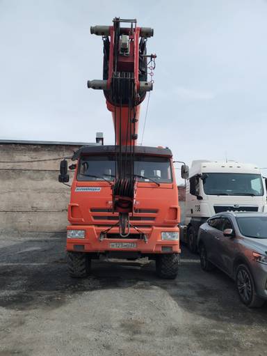 Клинцы КС-55729-5К-3 KAMAZ-43118 (6х6) (Е4) г/п 32т. стрела 33м. 