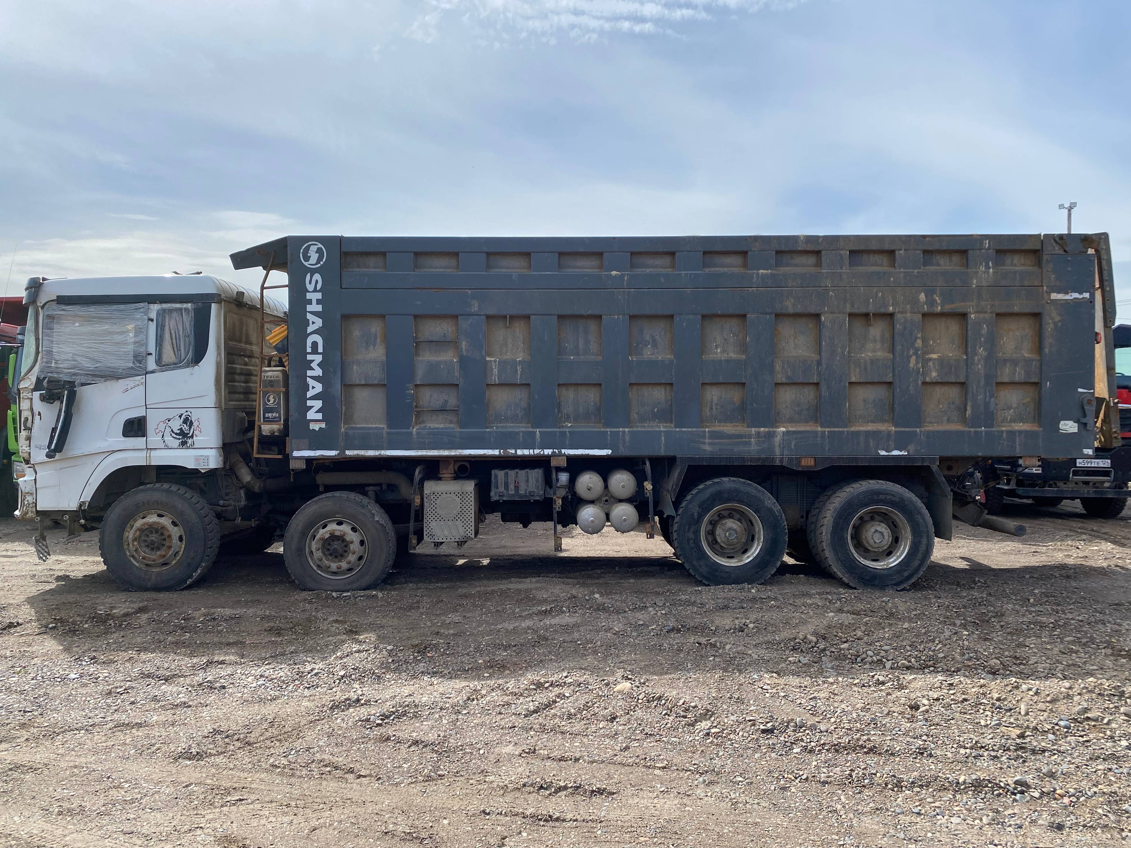 Shacman SX33186V366 Лот 000001560
