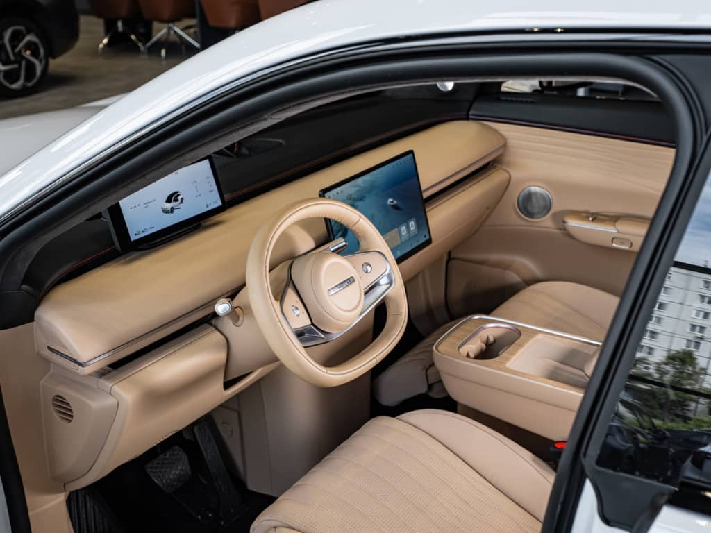 EXEED Exlantix ET 1.5T+40KWh AWD TOP BL