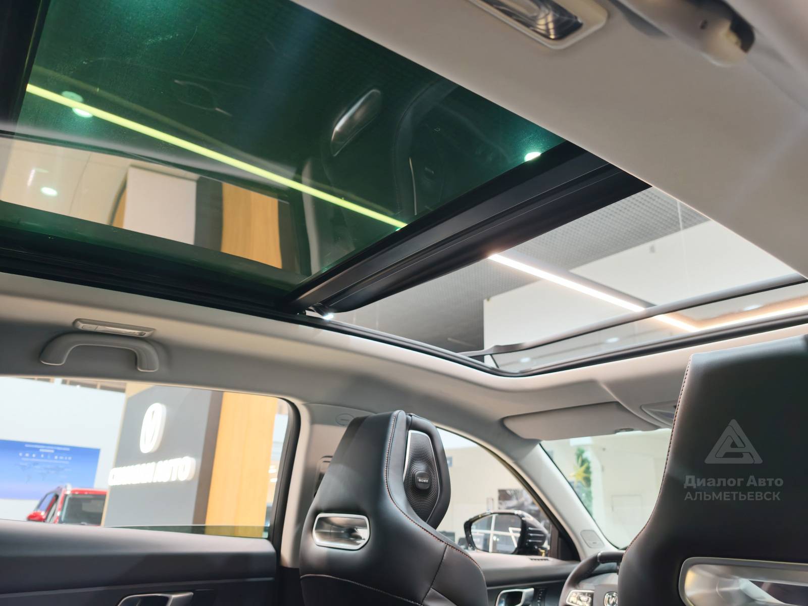 Changan Uni-K Tech 2.0 8AT AWD