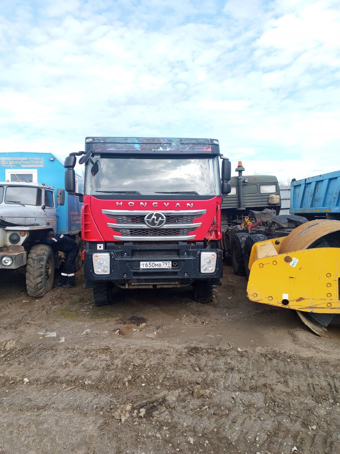HONGYAN CQ3406HV39,  113 826 км, 2022 года в лизинг