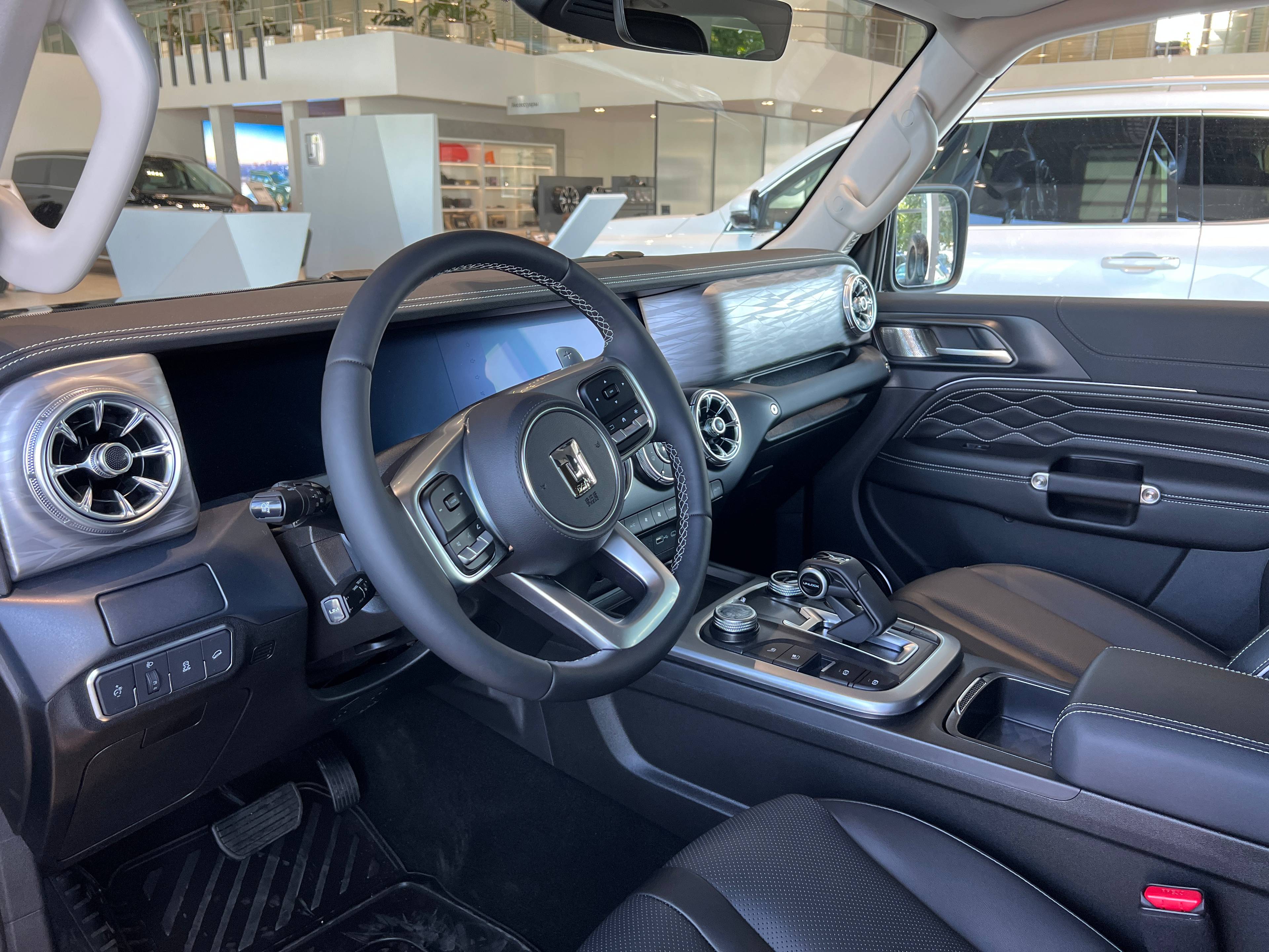 Tank 300 City Premium 2.0 8AT 4WD