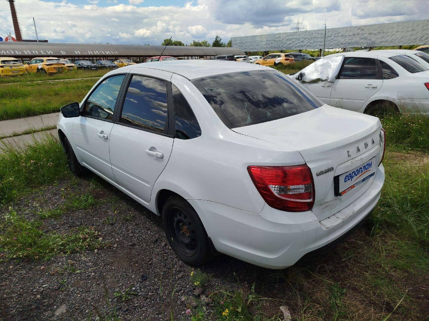 Lada Granta седан,  86 713 км, 2023 года в лизинг