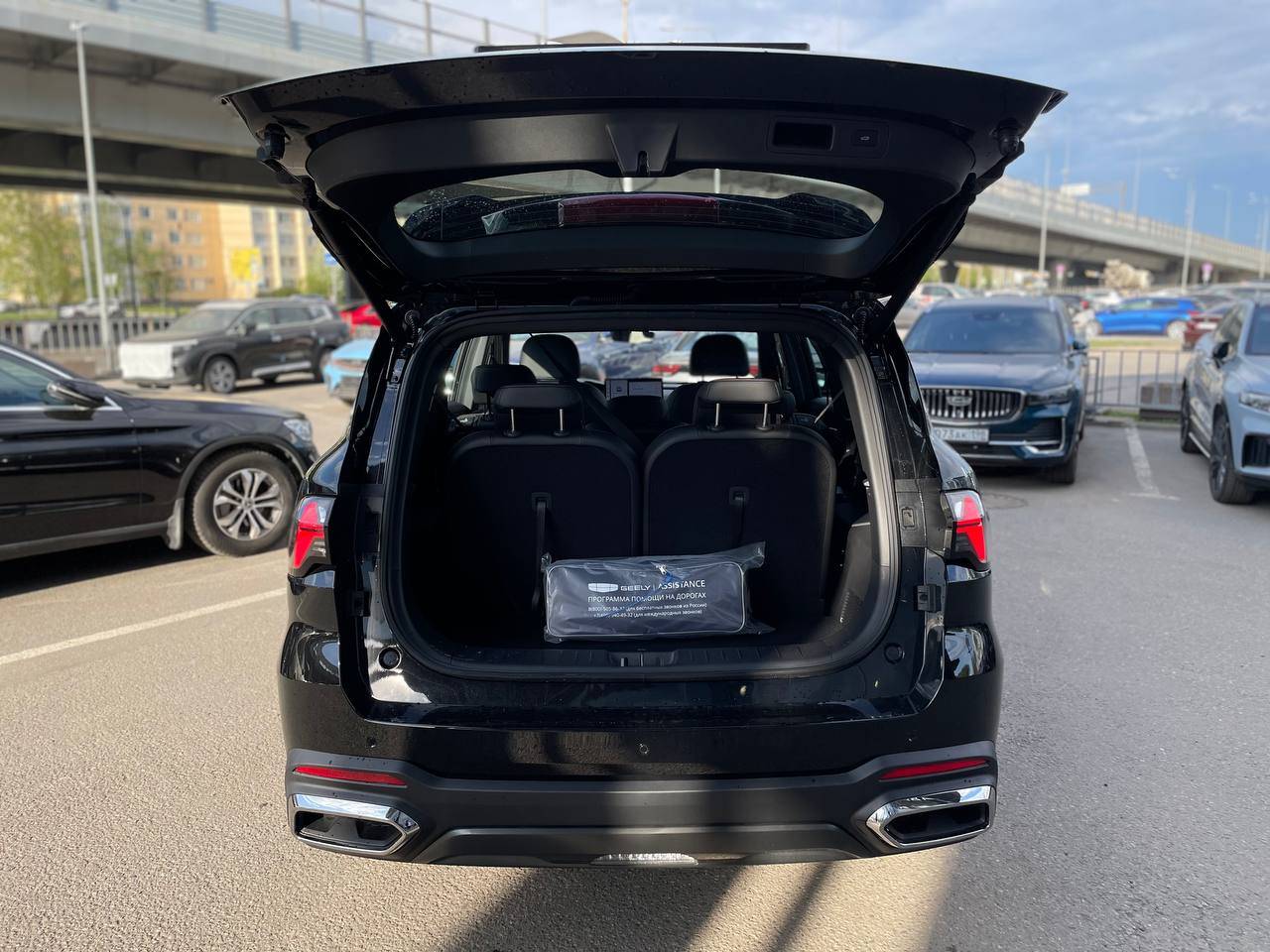 Geely Okavango Flagship 2.0T 7DCT 2WD