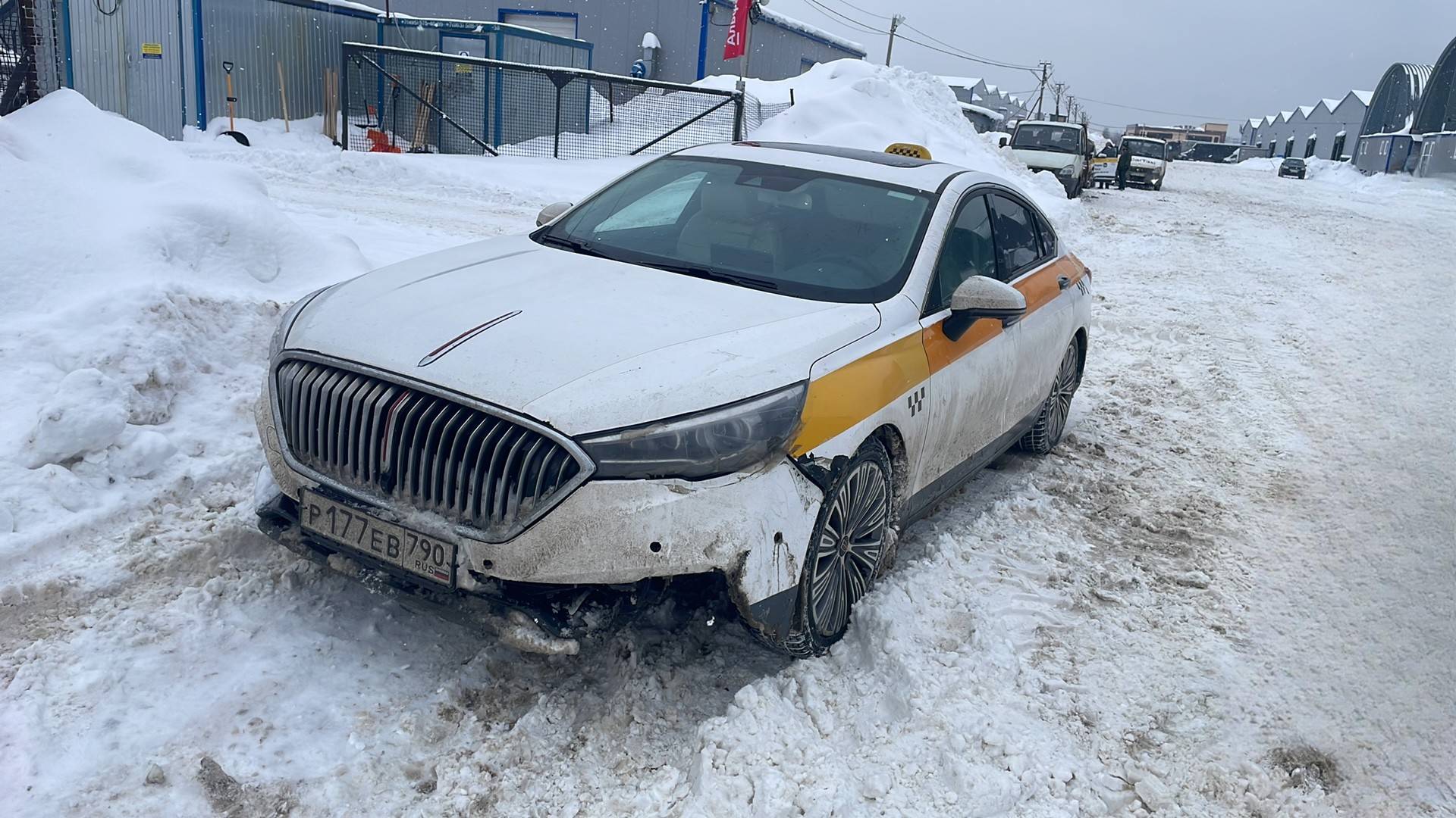 Hongqi H5,  191 439 км, 2022 года в лизинг