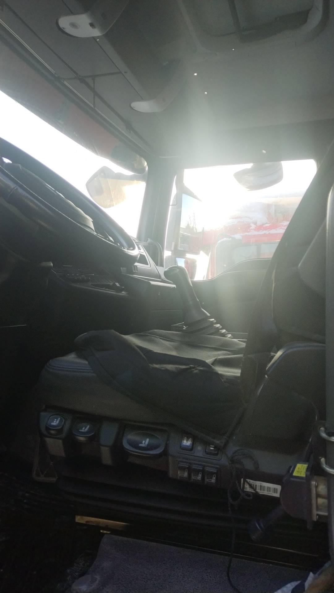 Sitrak ZZ3256V384ME,  140 776 км, 2022 года в лизинг