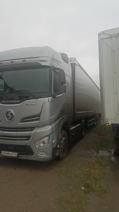 Shacman SX4188YY381