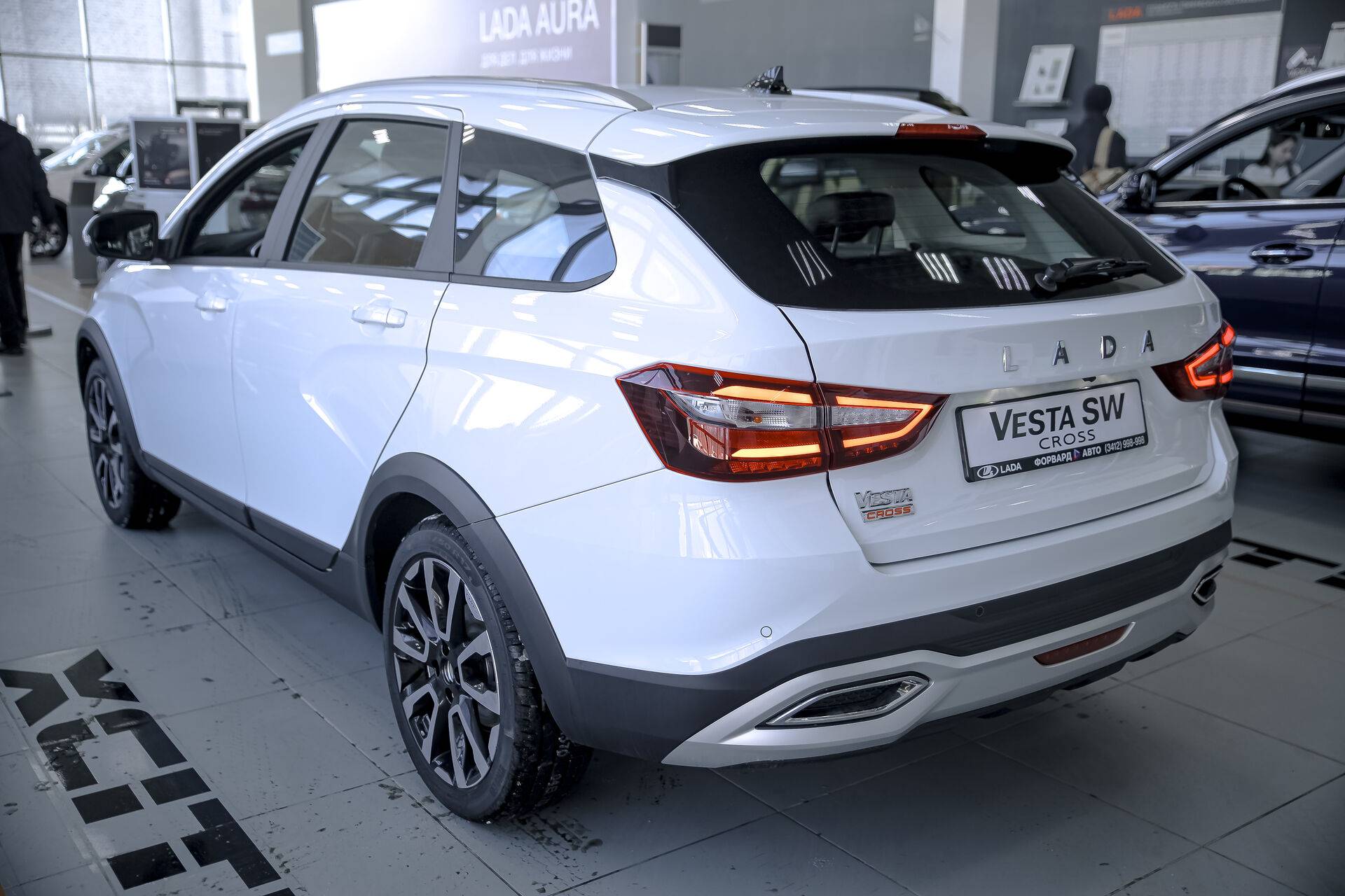 Lada Vesta SW Cross Enjoy 24 1.6 106hp 5MT