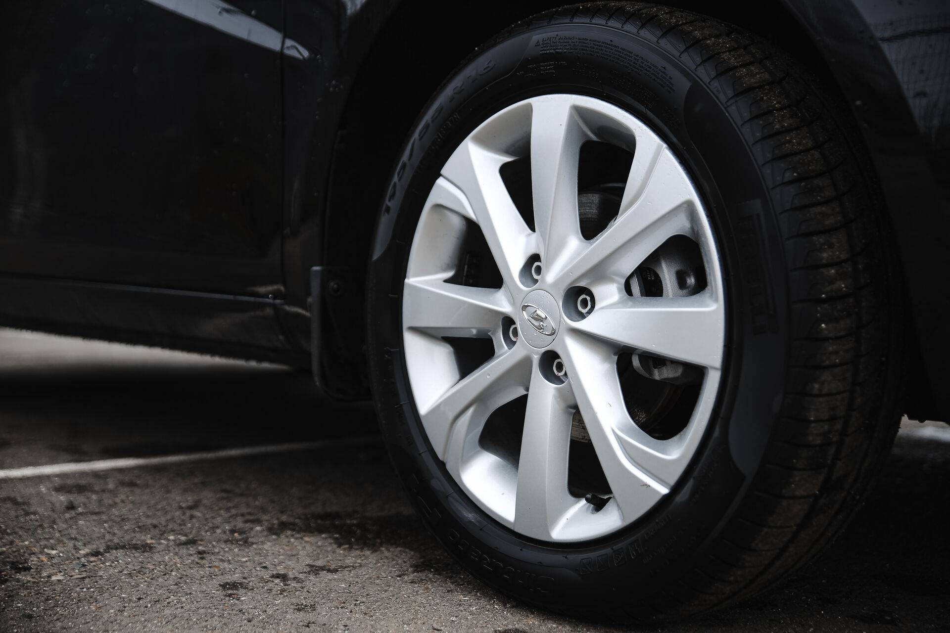 Lada Vesta седан Enjoy 24 1.8 122hp AT