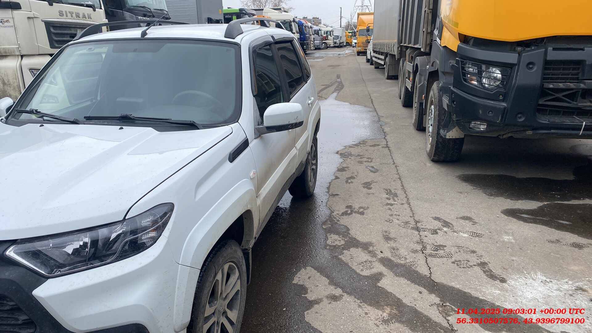Lada Niva Travel
