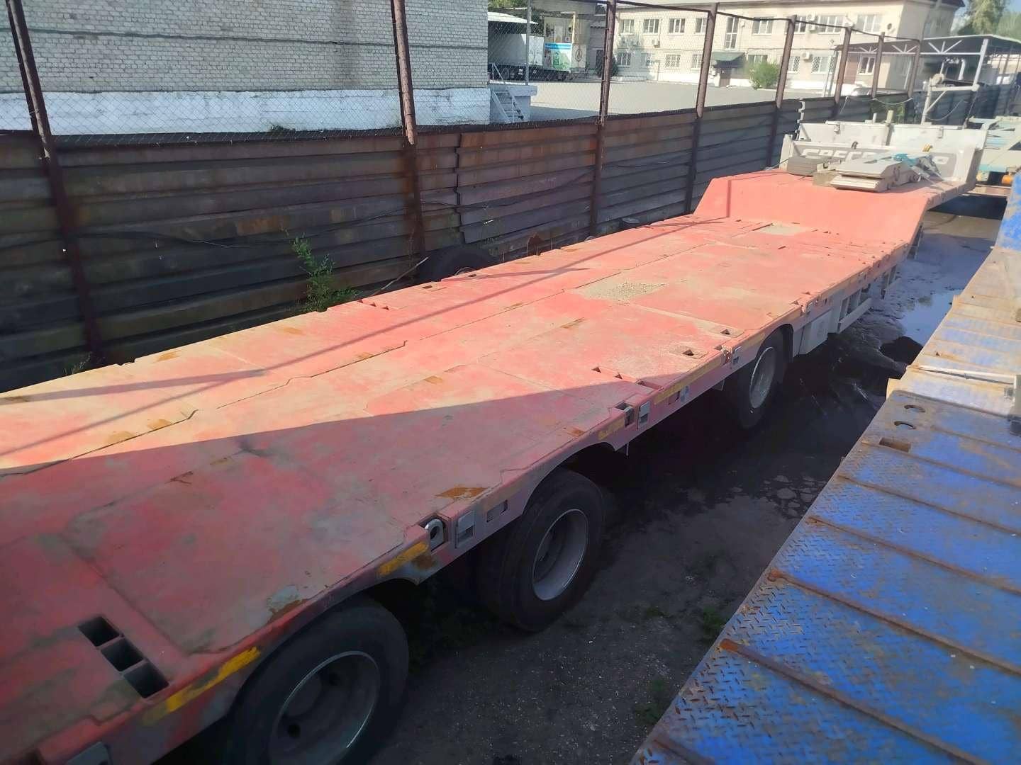 Компания СпецПрицеп Тяжеловоз низкорамный 9942L4, 2024 года в лизинг