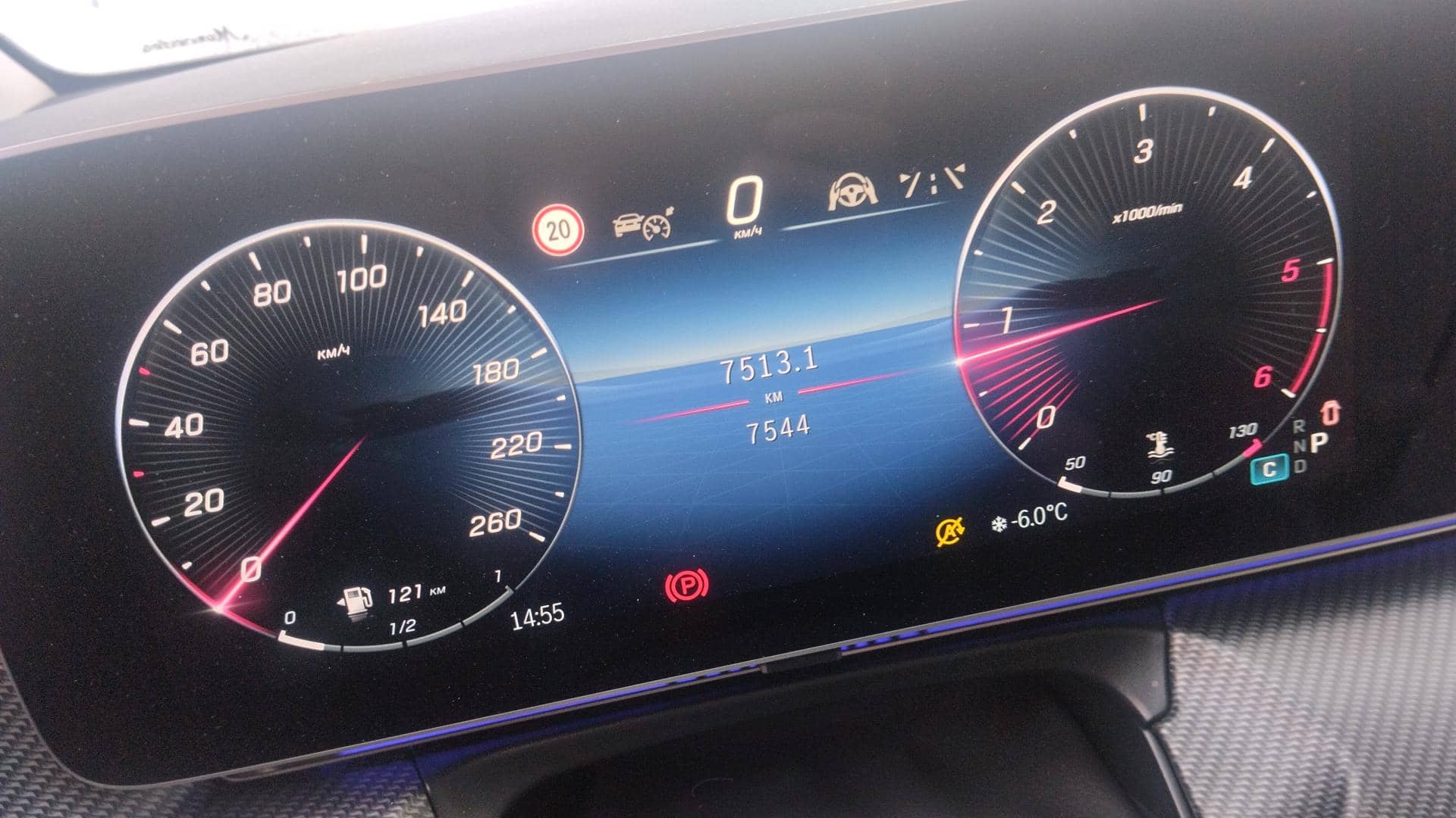 Mercedes-Benz V,  7 513 км, 2025 года в лизинг