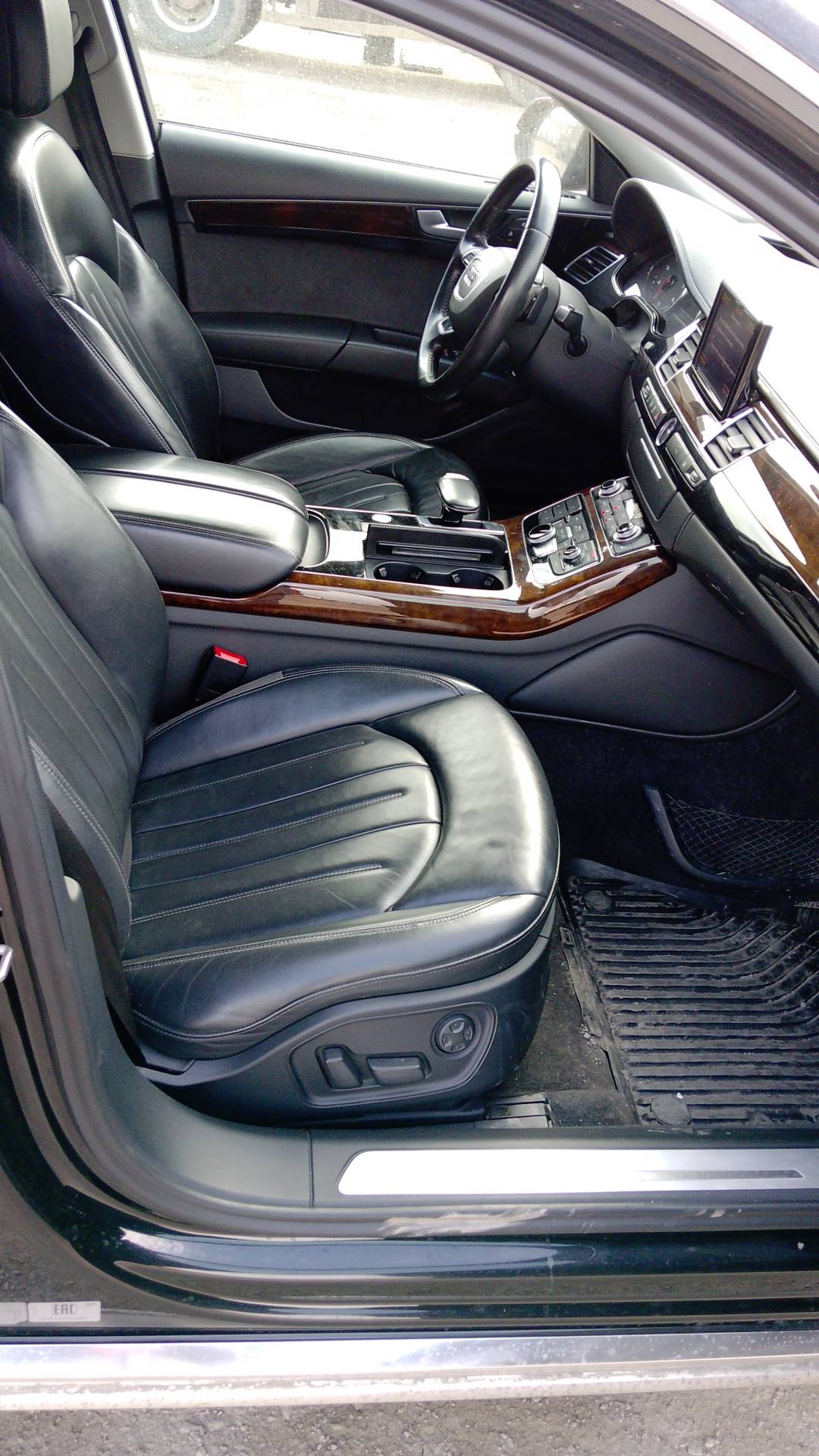 Audi A8 L,  349 900 км, 2015 года в лизинг