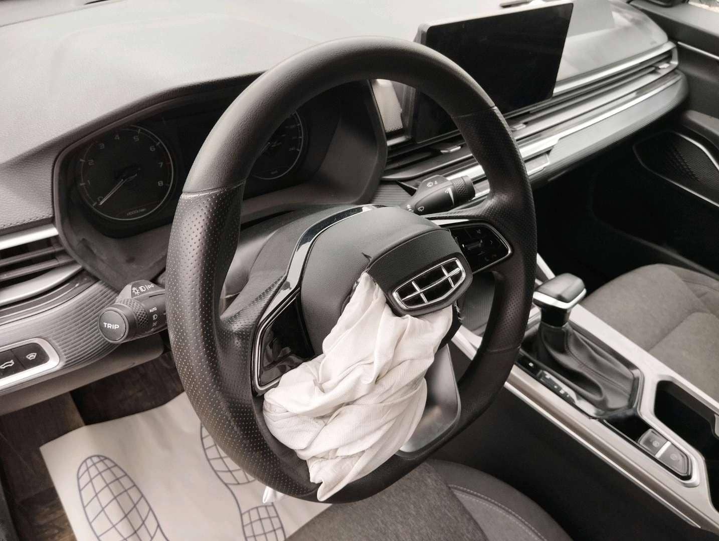 Geely Emgrand,  97 992 км, 2023 года в лизинг