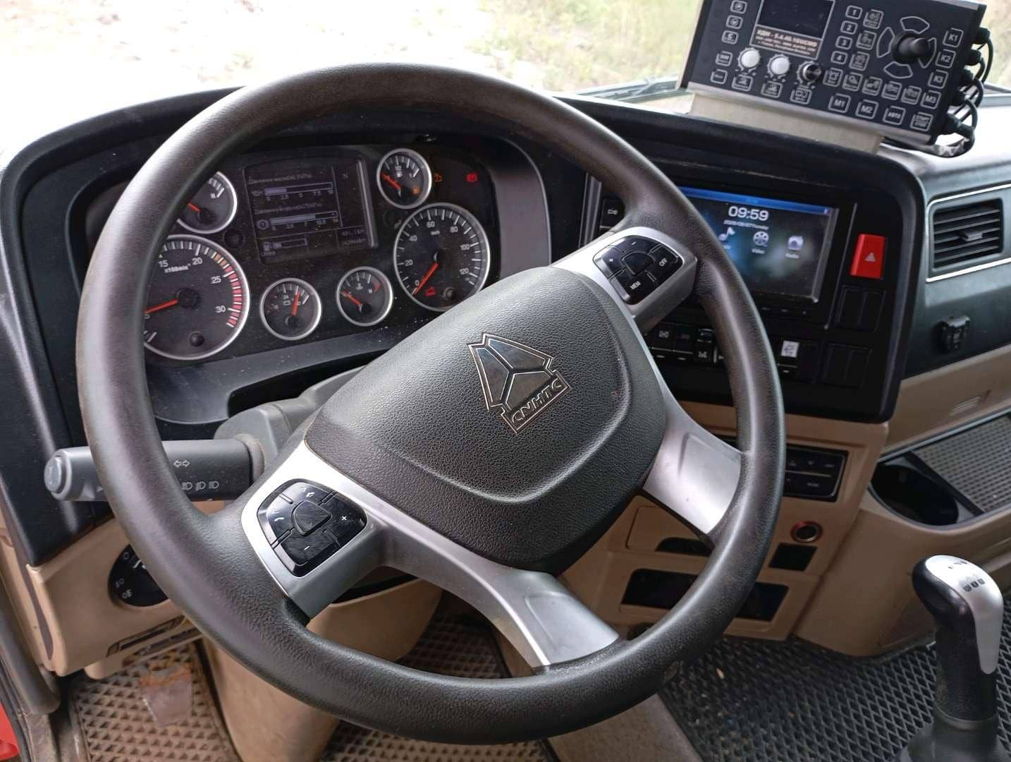 HOWO ZZ3256V384GE 6x4,  143 944 км, 2023 года в лизинг